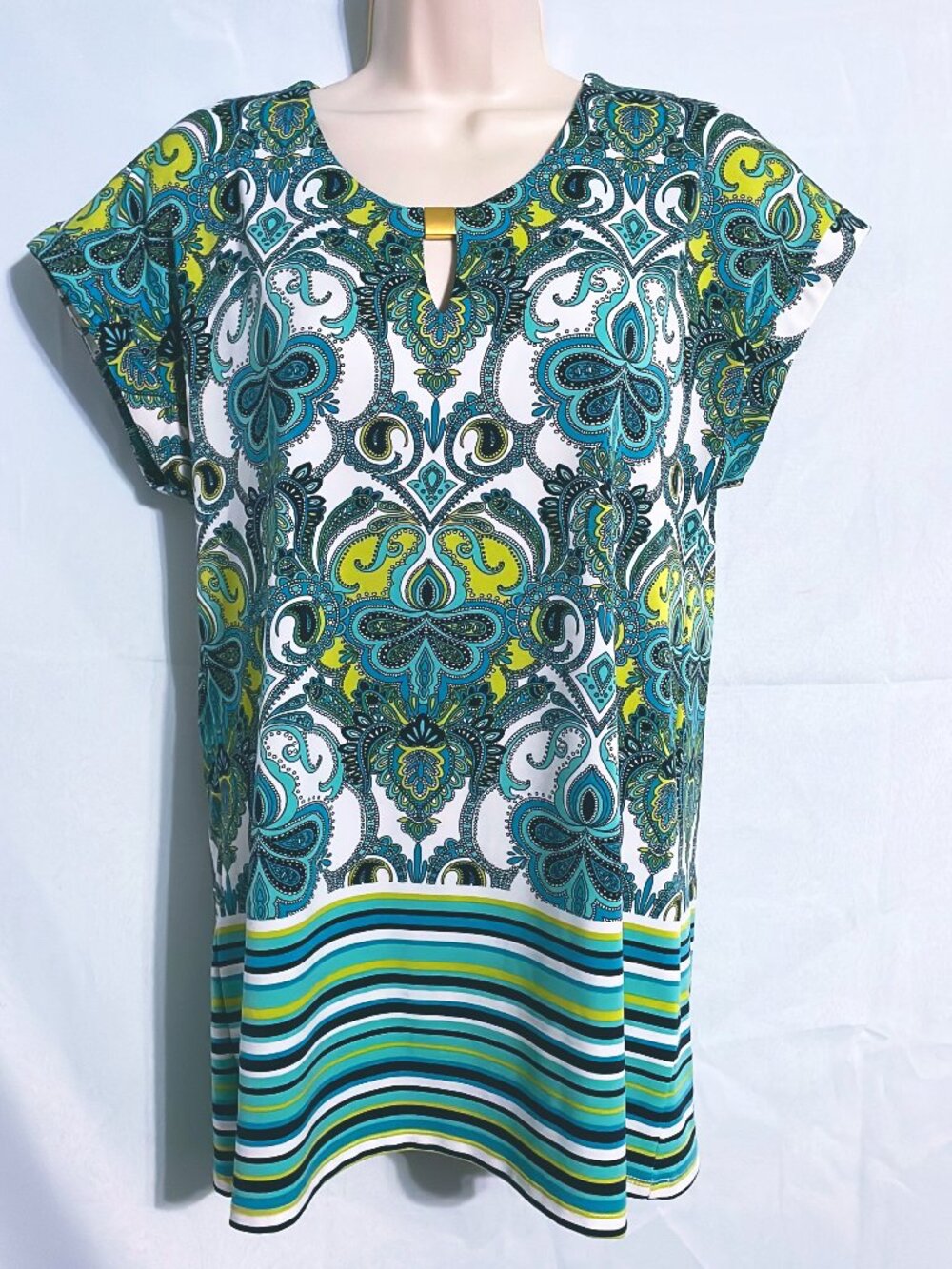 Tacera Cute Short Sleeve Paisley Top Size S